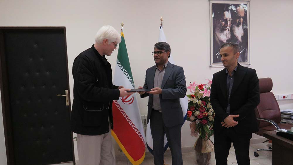 از همکار معلول شرکت تقدیر شد